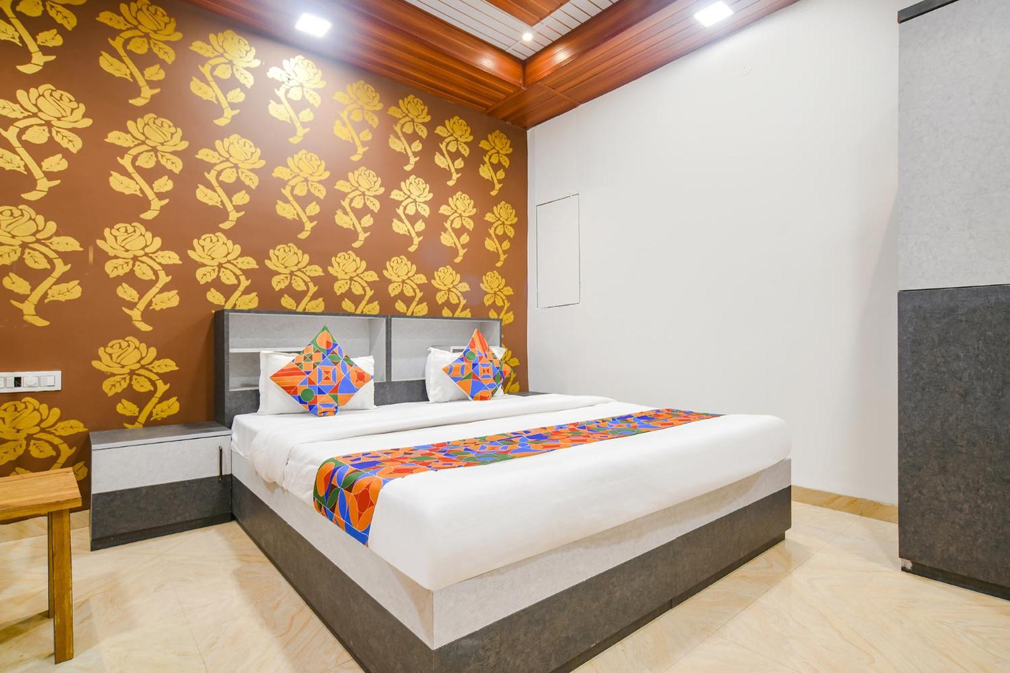 Fabhotel Dream Paradise Indore Esterno foto
